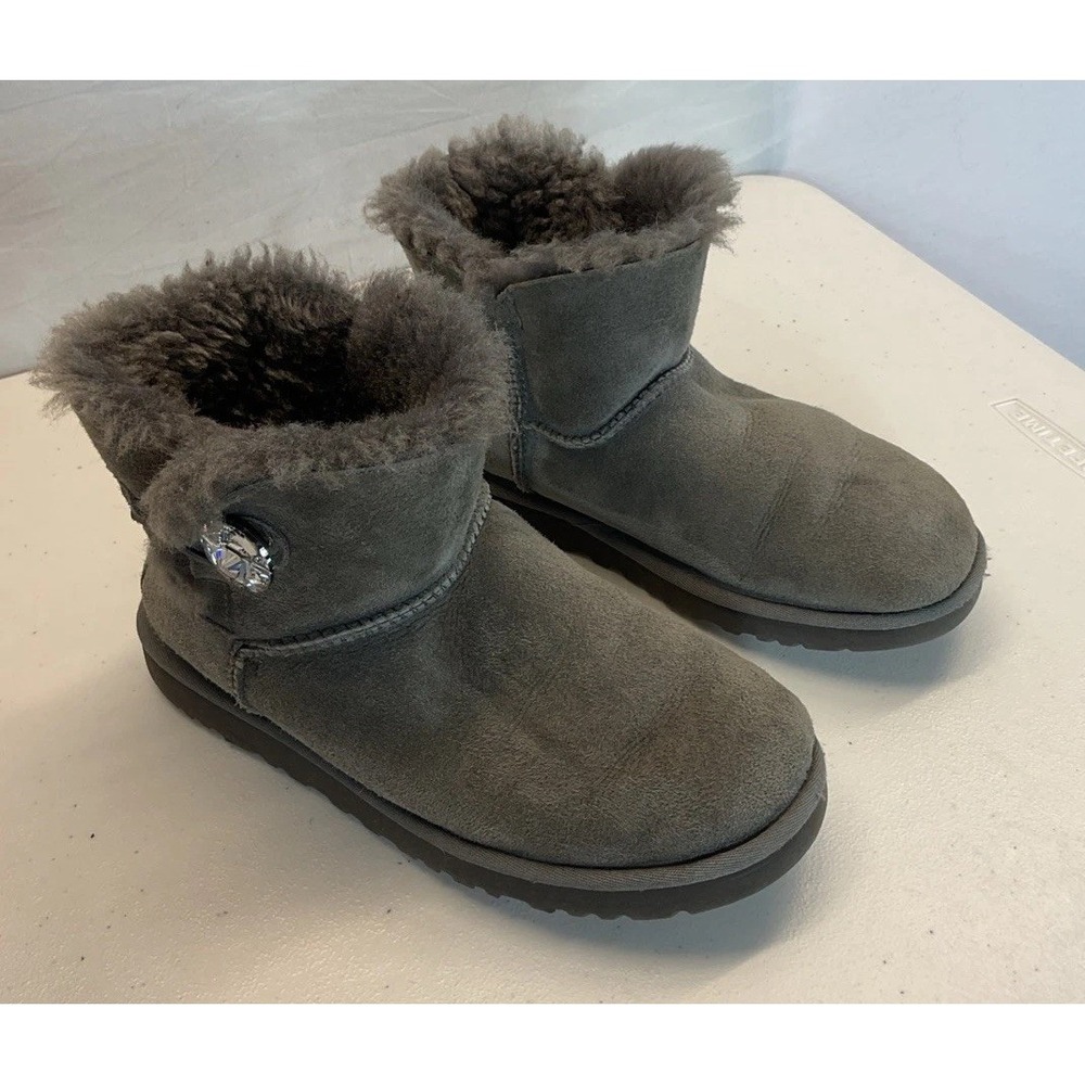 UGG Mini Bailey Button Bling Gray Sheepskin Boots Women's Size 7‎